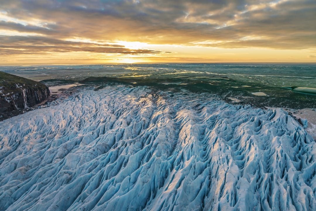 Svinafellsjökull glacier tongue of ice