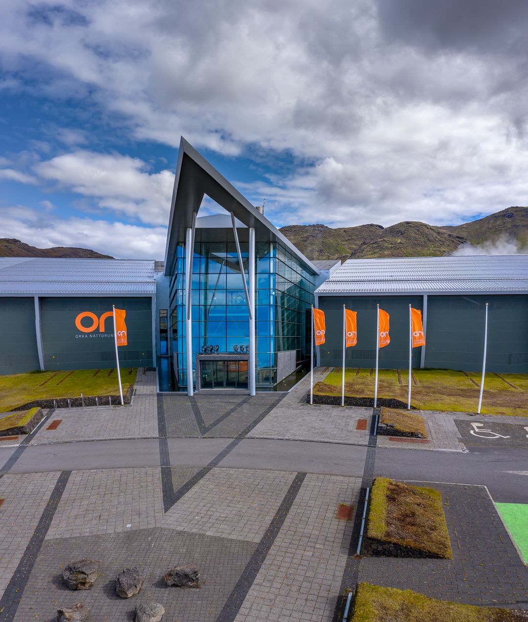 geothermal energy plant in Iceland