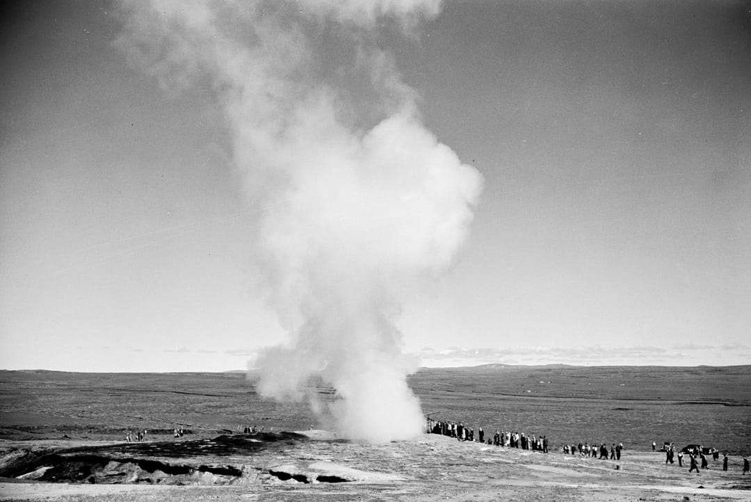 Geysir eruption in the 20th Century
