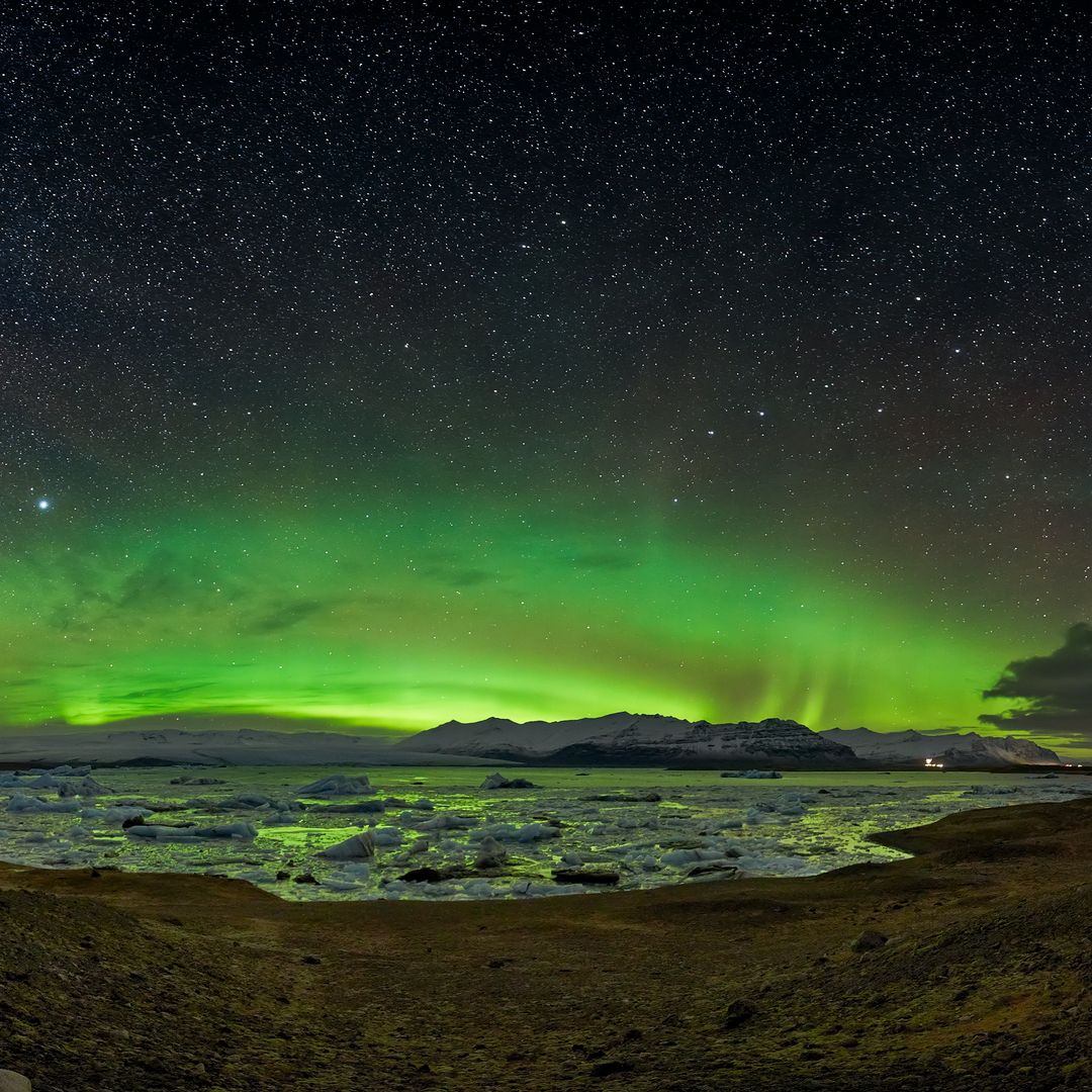 northern lights at Breiðamerkurjökull Glacie