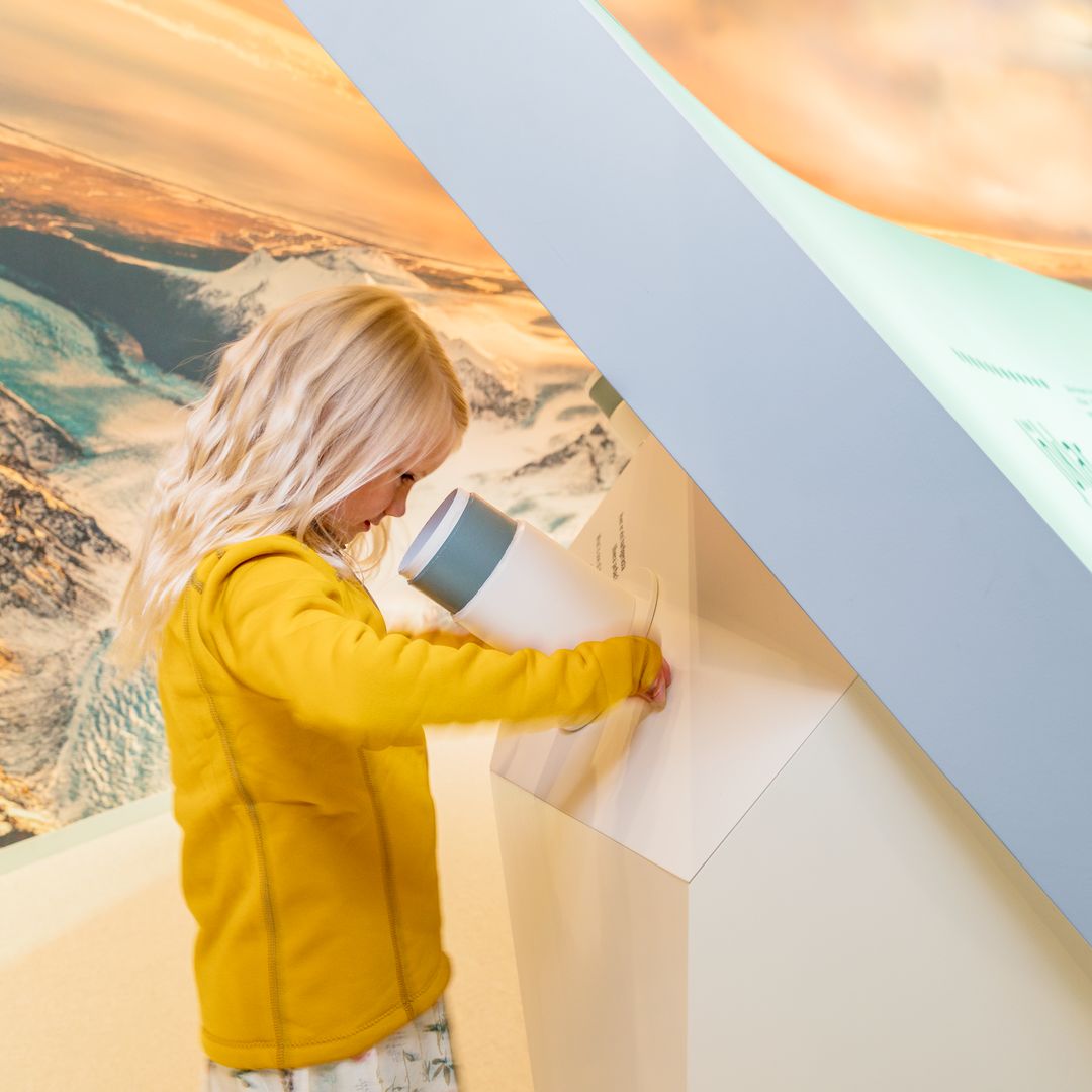Glacier exhibition for kids