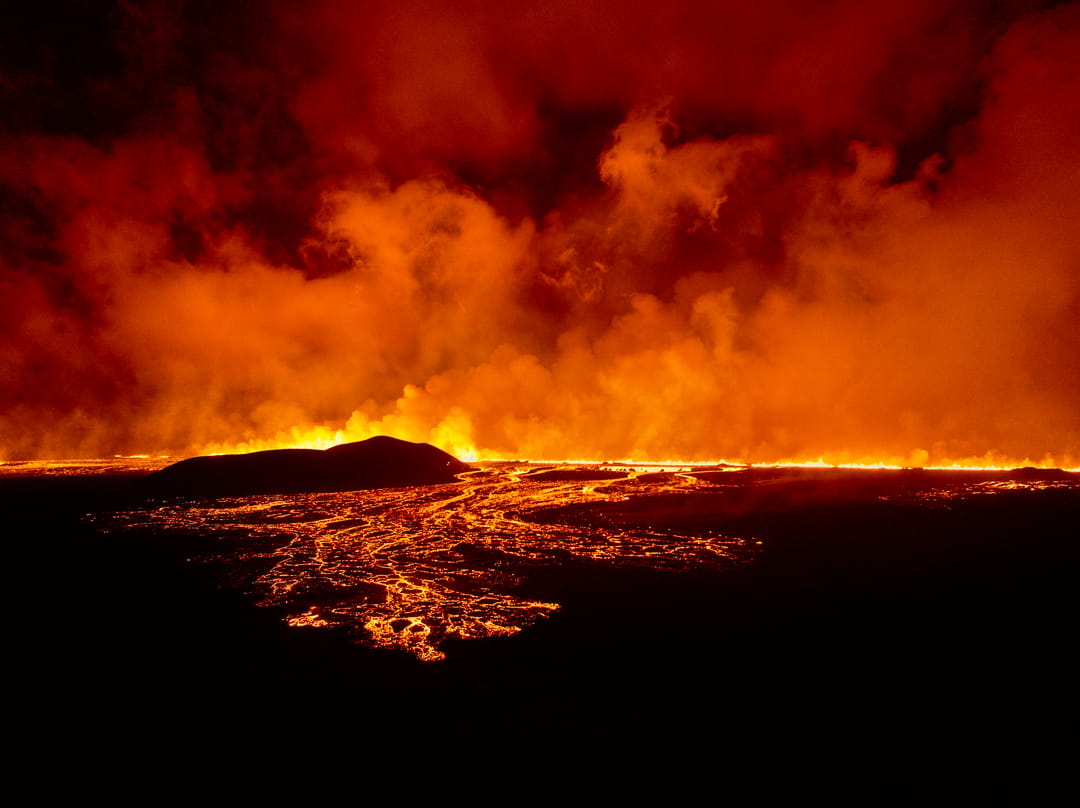 Lava flowing from the fissure sundhnúkagígar crater row volcano