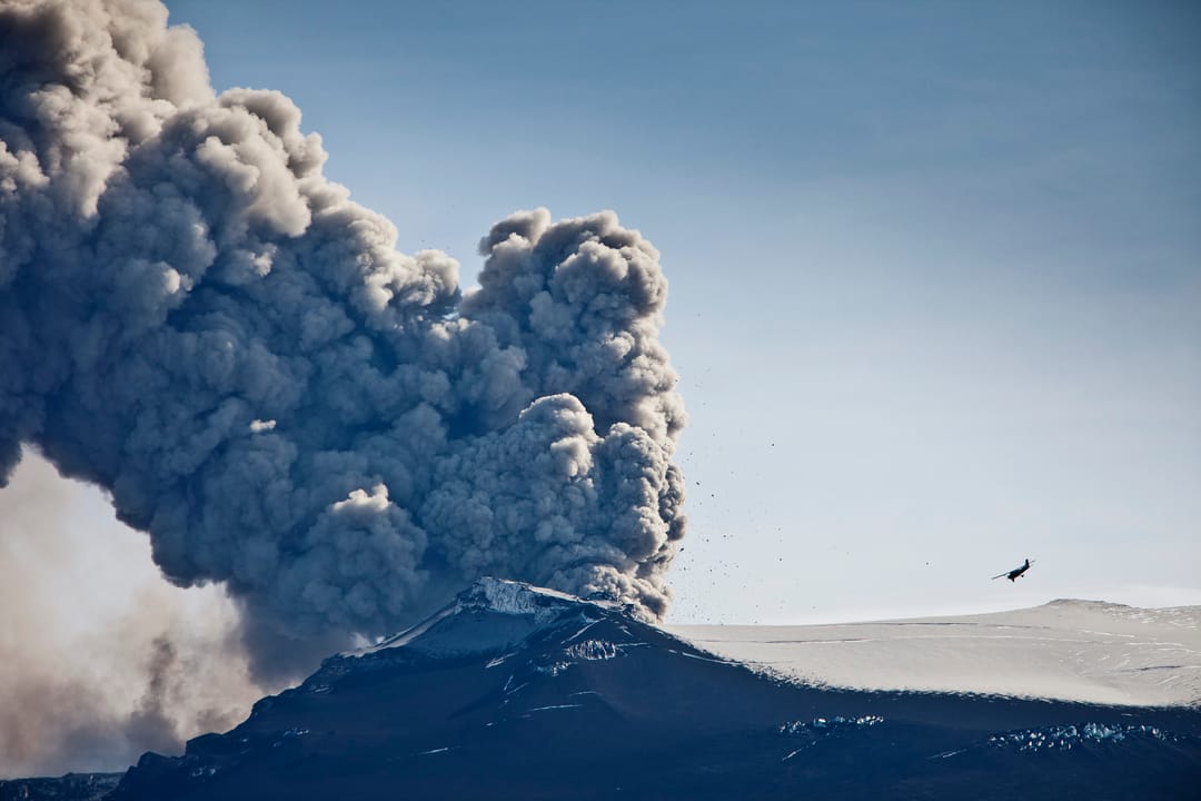 phreatomagmatic eruption with large ash cloud