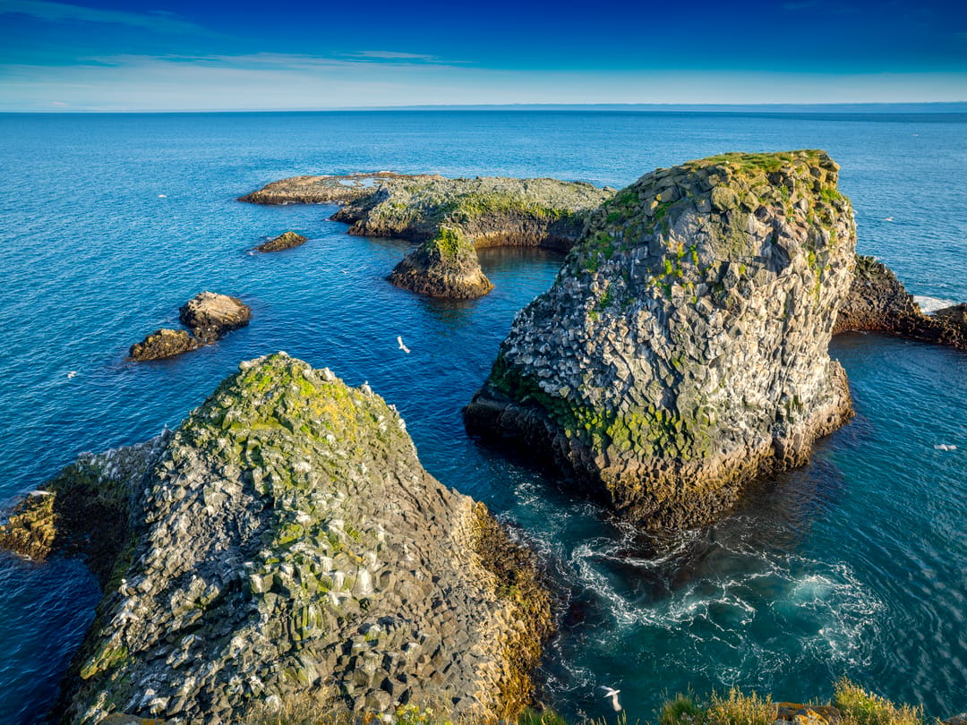 Cliffs by the sea at snæfellsnes national park