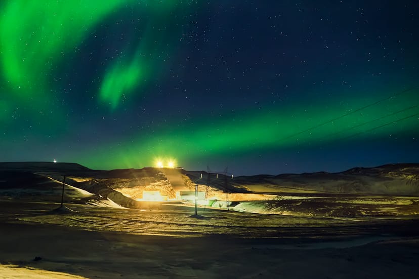 burfellsvirkjun northern lights