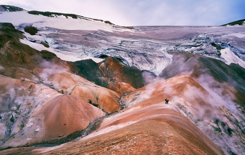 Hveradalir with snow, sand and greenery